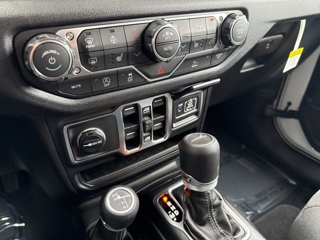 New 2025 Jeep Gladiator Sport image 19