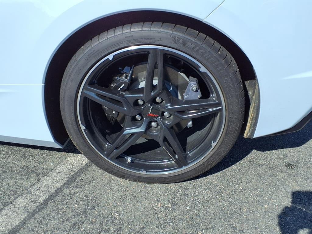 Used 2024 Chevrolet Corvette Stingray Premium Conv w/ 3LT image 9