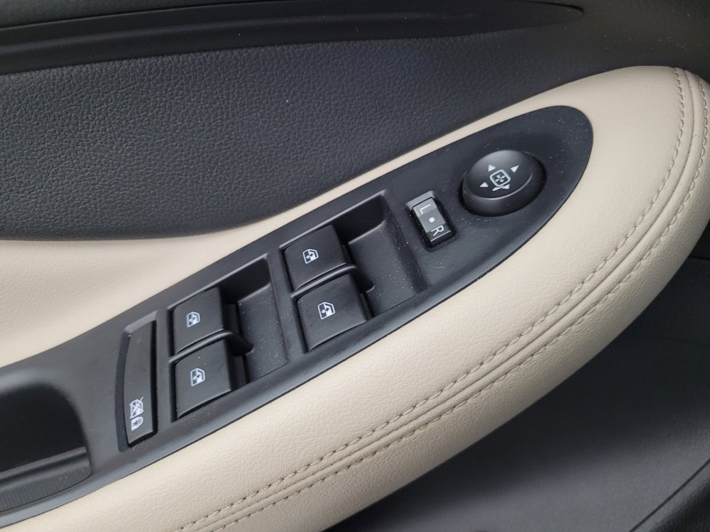 Used 2020 Buick Envision Premium w/ LPO, Active Package AWD/4WD image 27