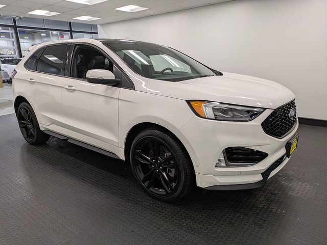 Used 2022 Ford Edge ST w/ Equipment Group 401A image 3