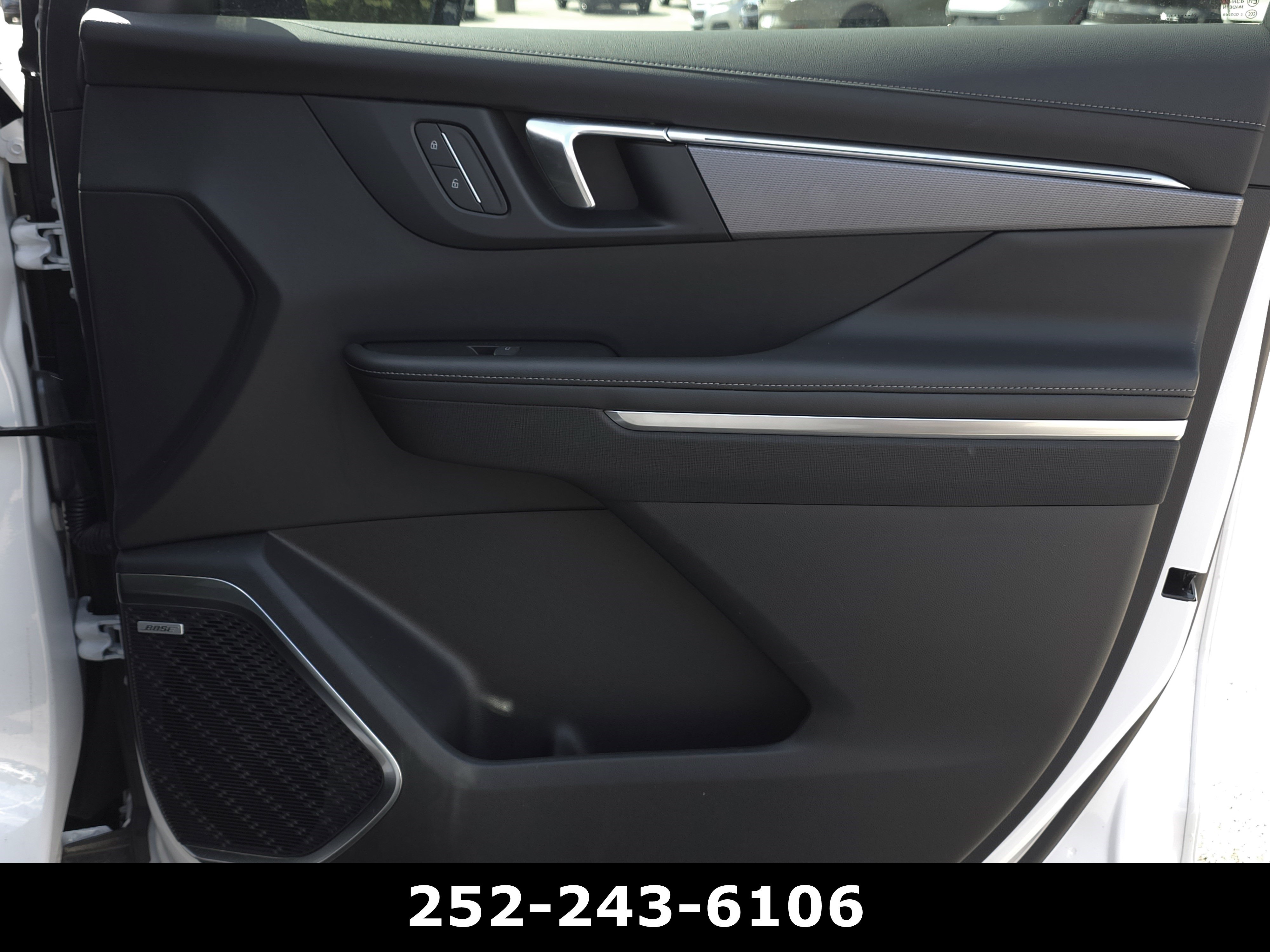 Used 2025 Buick Enclave Sport Touring w/ Super Cruise Package FWD image 46