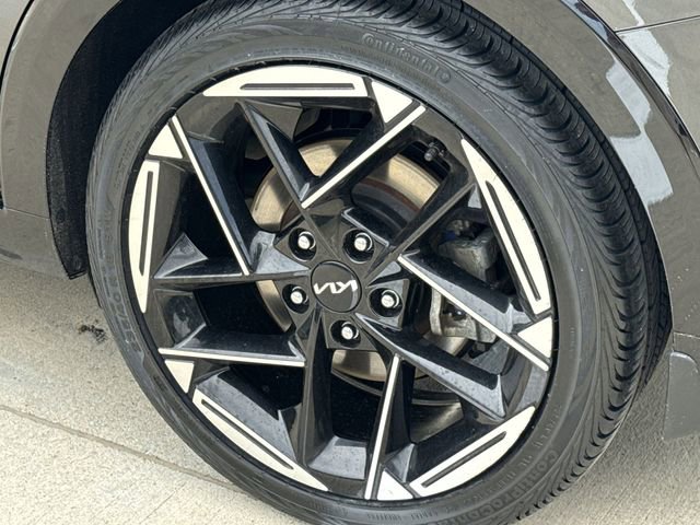Used 2025 Kia K4 GT-Line w/ GT-Line Premium Package FWD image 12