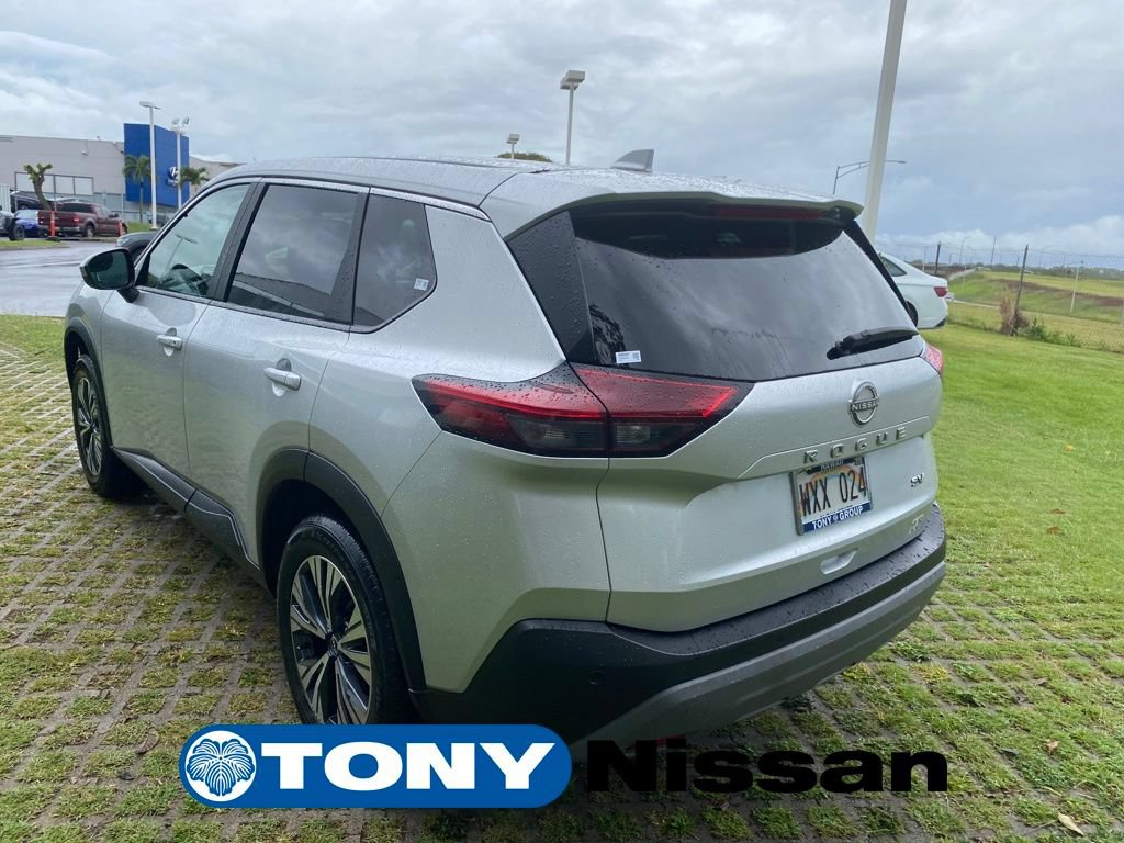 Used 2023 Nissan Rogue SV FWD image 5