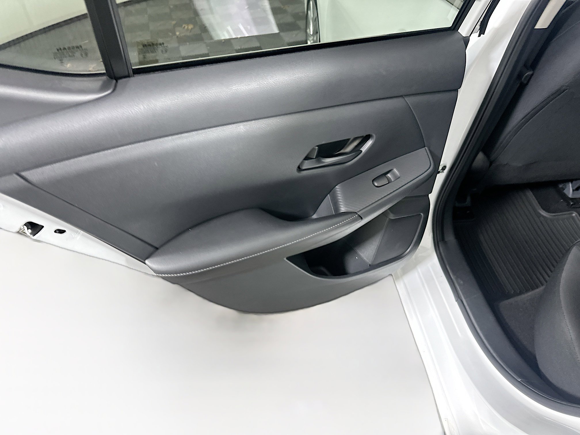 Used 2025 Nissan Sentra S FWD image 25