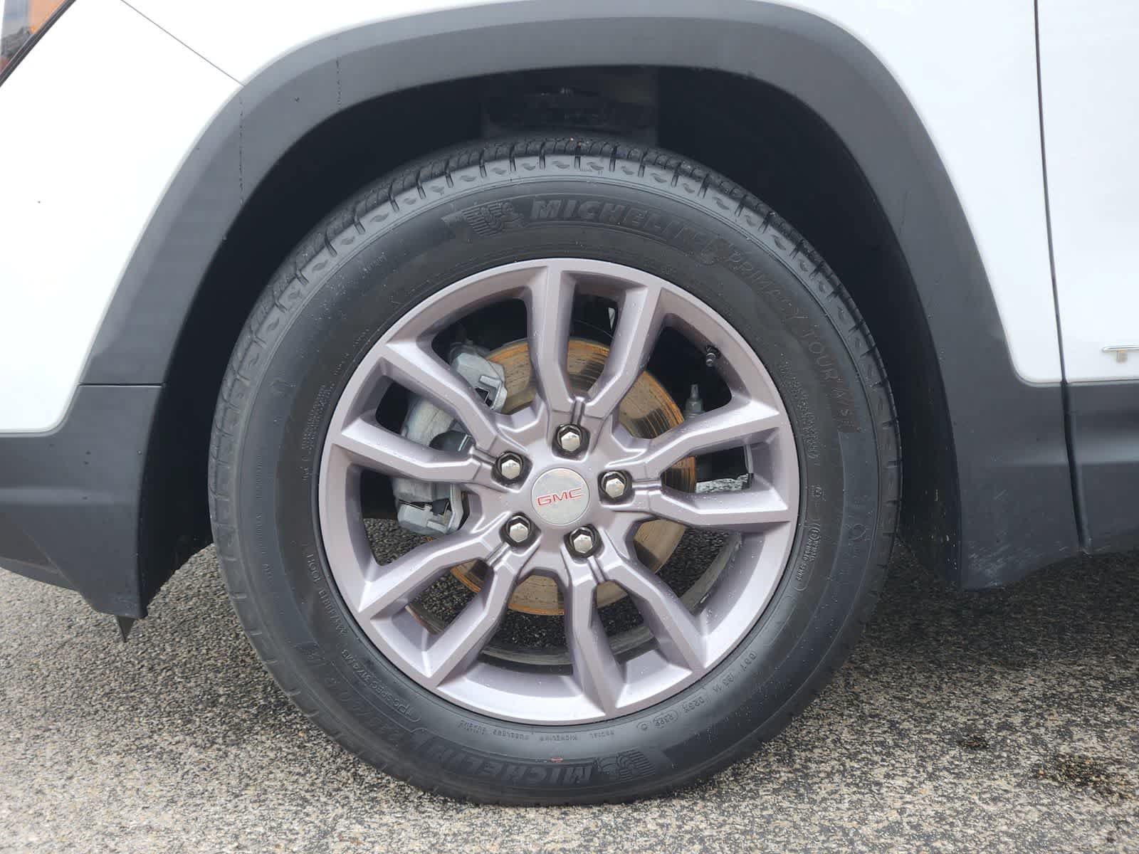 Used 2022 GMC Terrain SLT w/ Tech Package FWD image 9
