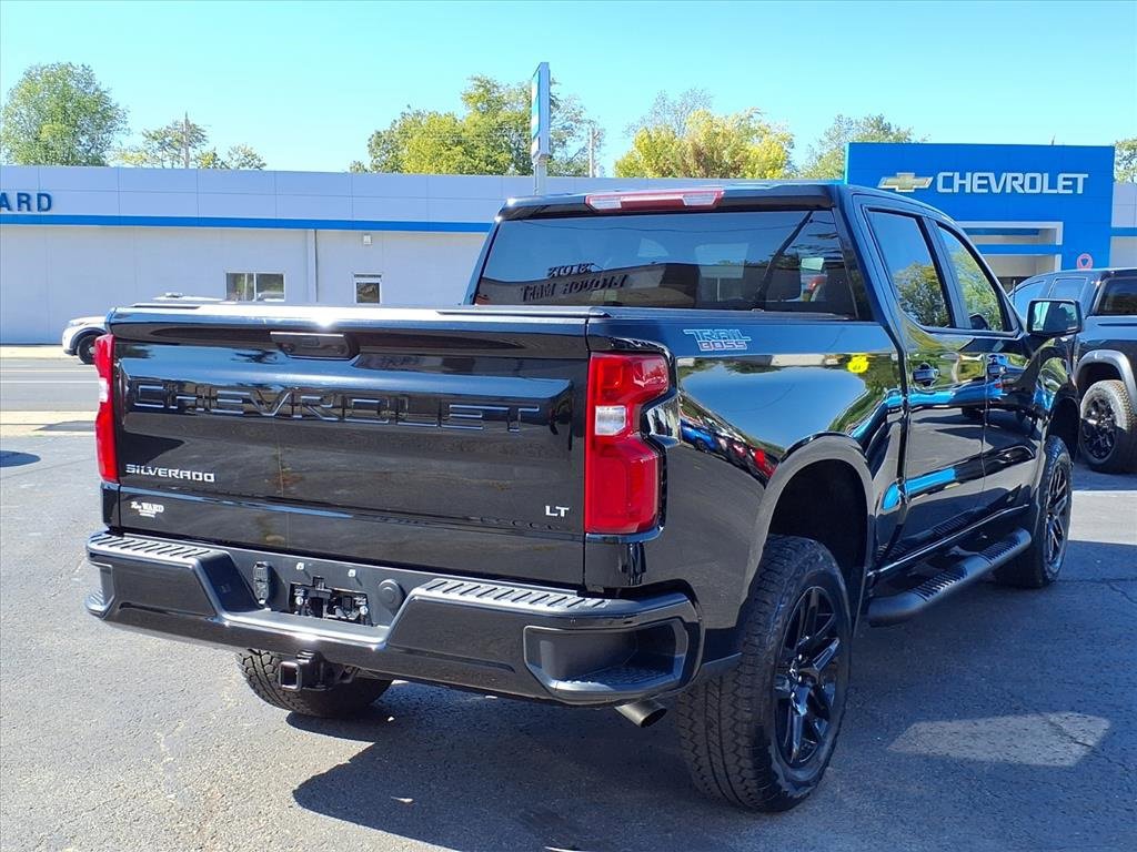 Used 2024 Chevrolet Silverado 1500 LT Trail Boss w/ Protection Package image 4