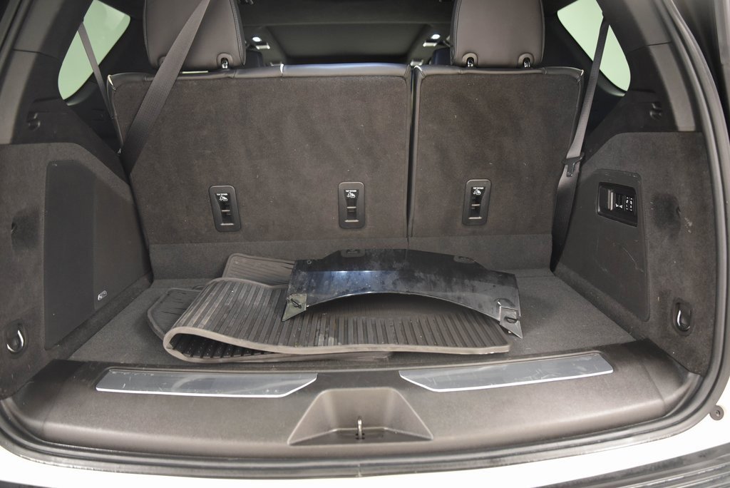 Used 2022 Cadillac Escalade Sport Platinum image 14