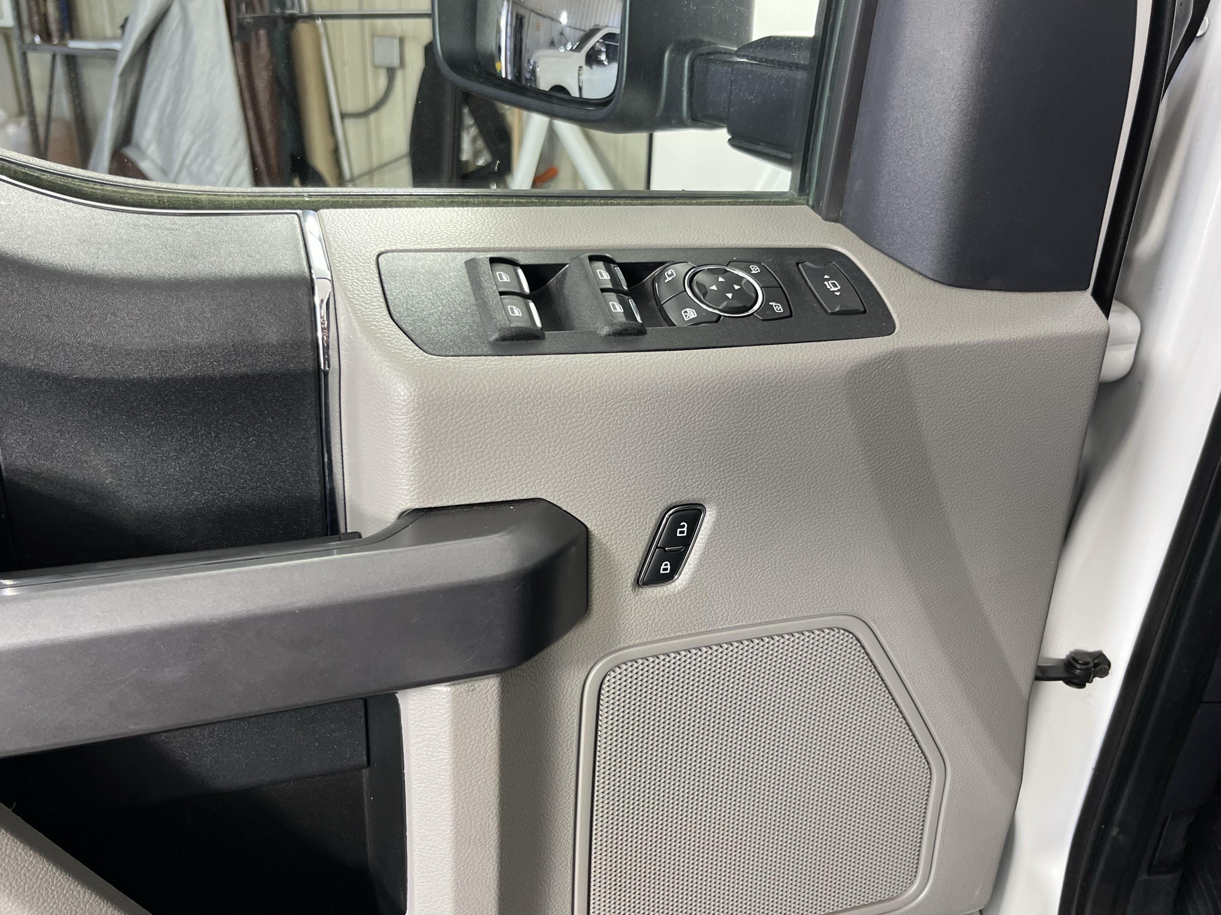 Used 2022 Ford F350 XLT w/ XLT Value Package AWD/4WD image 16