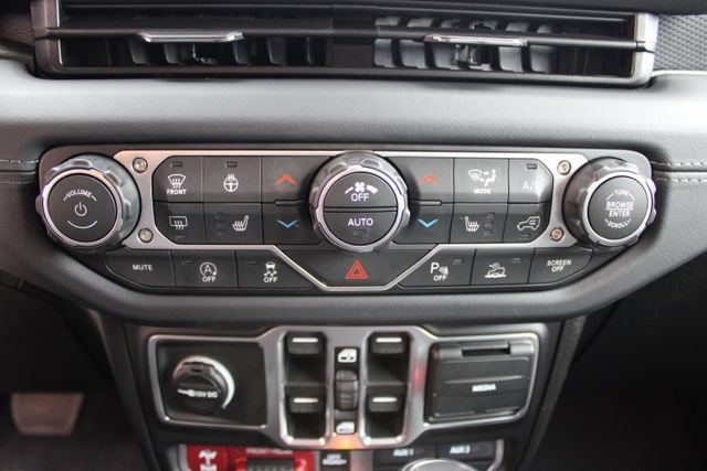 Used 2026 Jeep Gladiator Rubicon AWD/4WD image 27