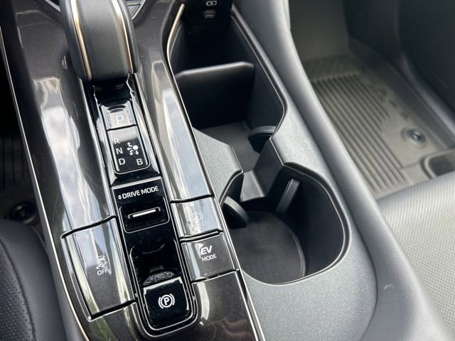 Used 2026 Toyota Crown w/ Advanced Technology Package AWD/4WD image 35