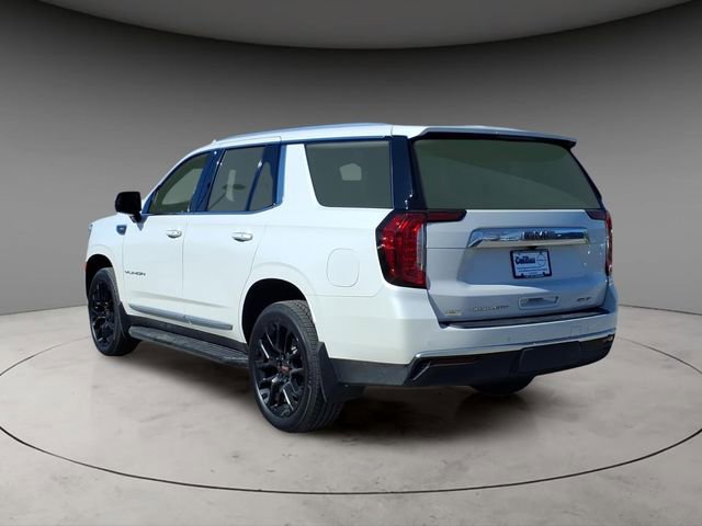 Used 2022 GMC Yukon SLT w/ SLT Premium Package image 3