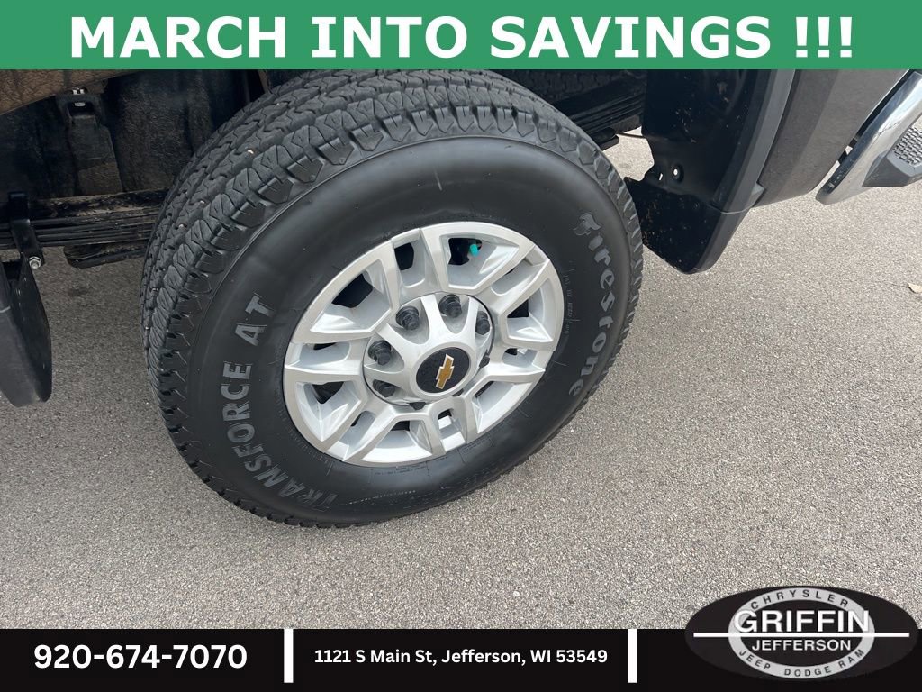 Used 2025 Chevrolet Silverado 2500 LT w/ Safety Package image 20