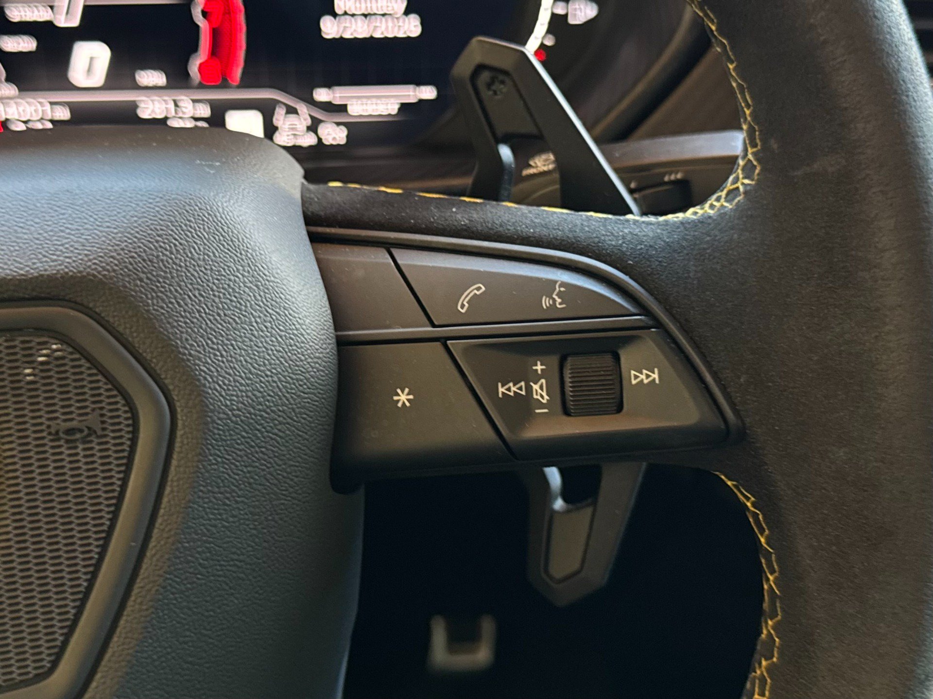 Used 2023 Lamborghini Urus Performante AWD/4WD image 63