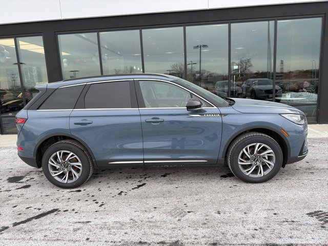 New 2026 Lincoln Corsair Premiere image 2