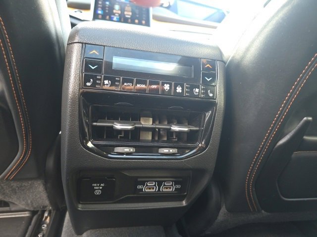 Used 2023 Jeep Grand Cherokee L Summit image 23