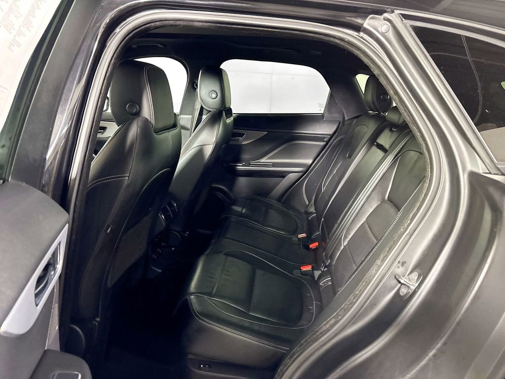 Used 2017 Jaguar F-PACE S image 21