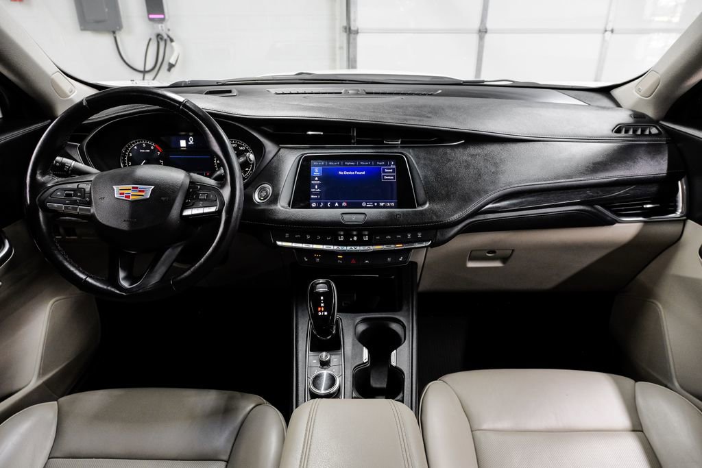 Used 2021 Cadillac XT4 Premium Luxury image 19