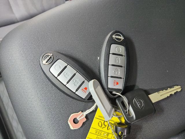 Used 2024 Nissan Frontier SV w/ SV Convenience Package image 31