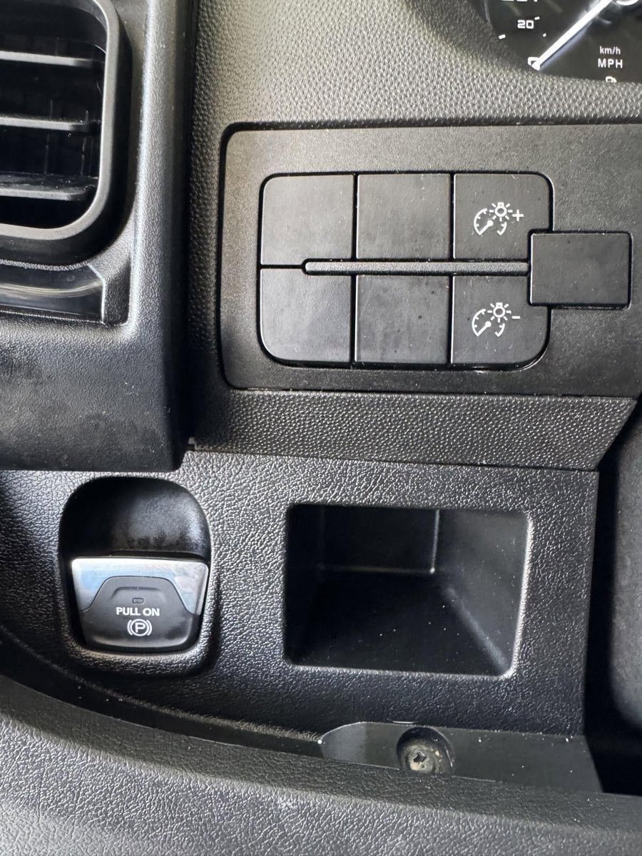 Used 2025 RAM ProMaster 2500 FWD image 10