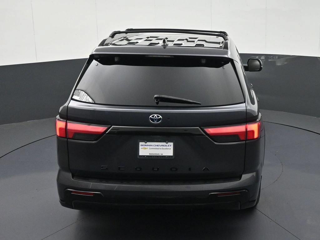 Used 2023 Toyota Sequoia Platinum AWD/4WD image 29