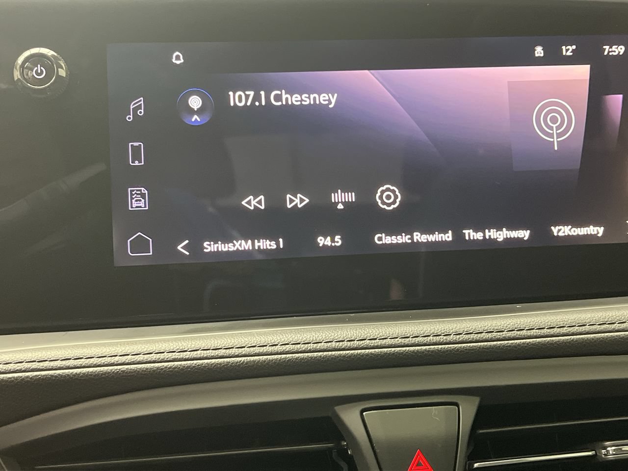 Used 2026 Buick Encore GX Avenir w/ Avenir Technology Package AWD/4WD image 18