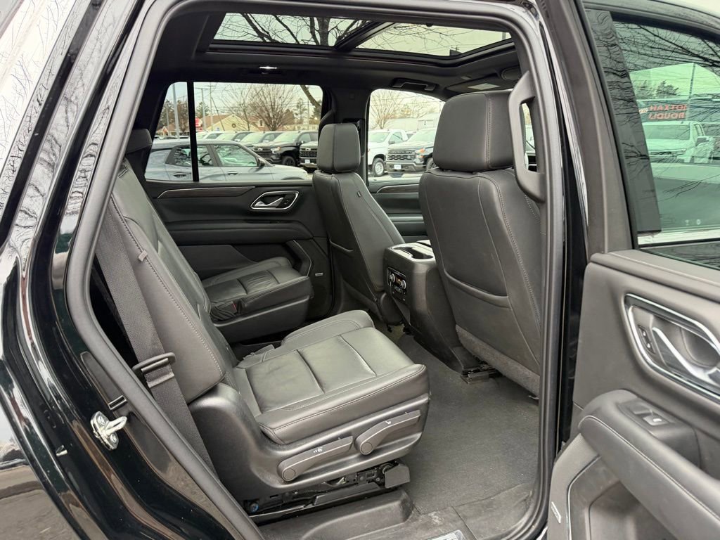 Used 2022 Chevrolet Tahoe LT w/ LT Signature Plus Package image 21