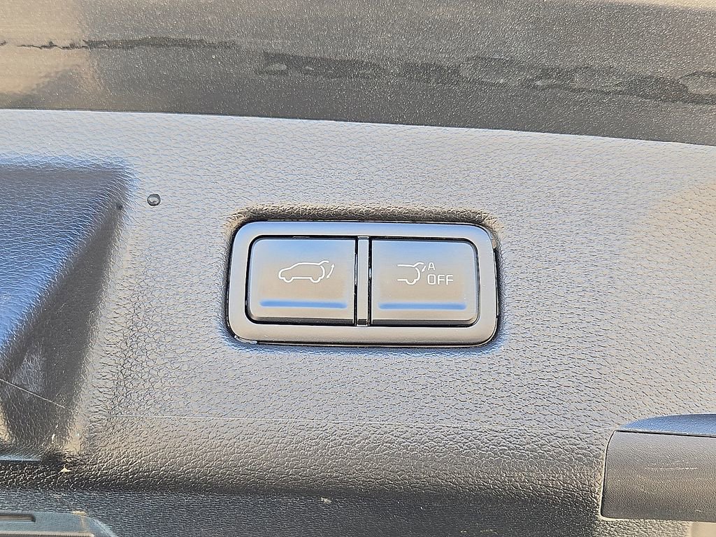 Used 2025 Kia Telluride S AWD/4WD image 14