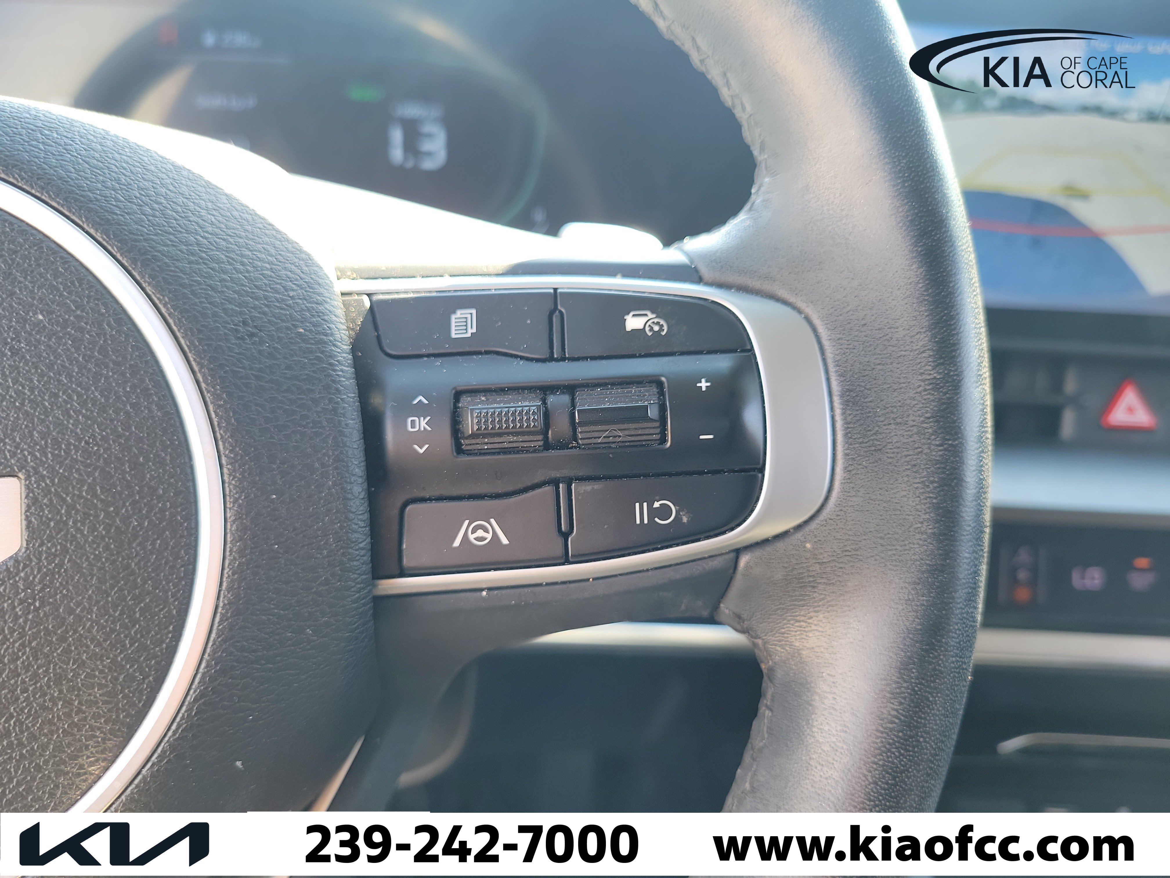 Certified 2023 Kia Sportage EX AWD/4WD image 30