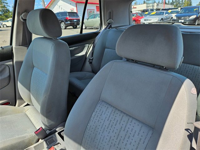 Used 2005 Volkswagen Golf GL image 13