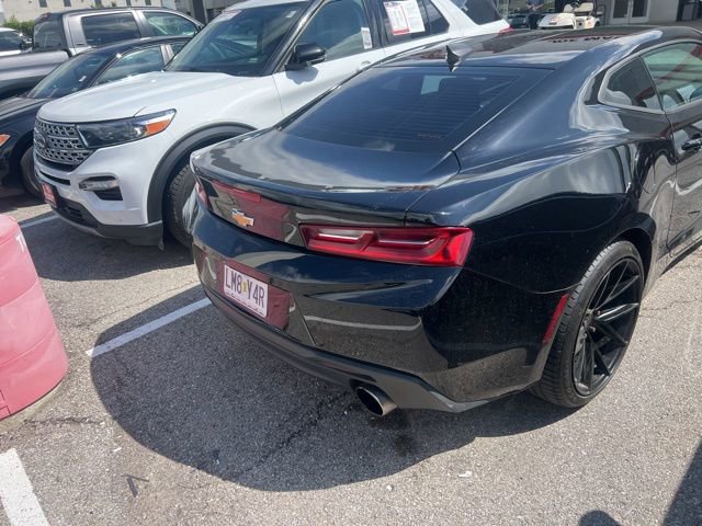 Used 2016 Chevrolet Camaro LT RWD image 6
