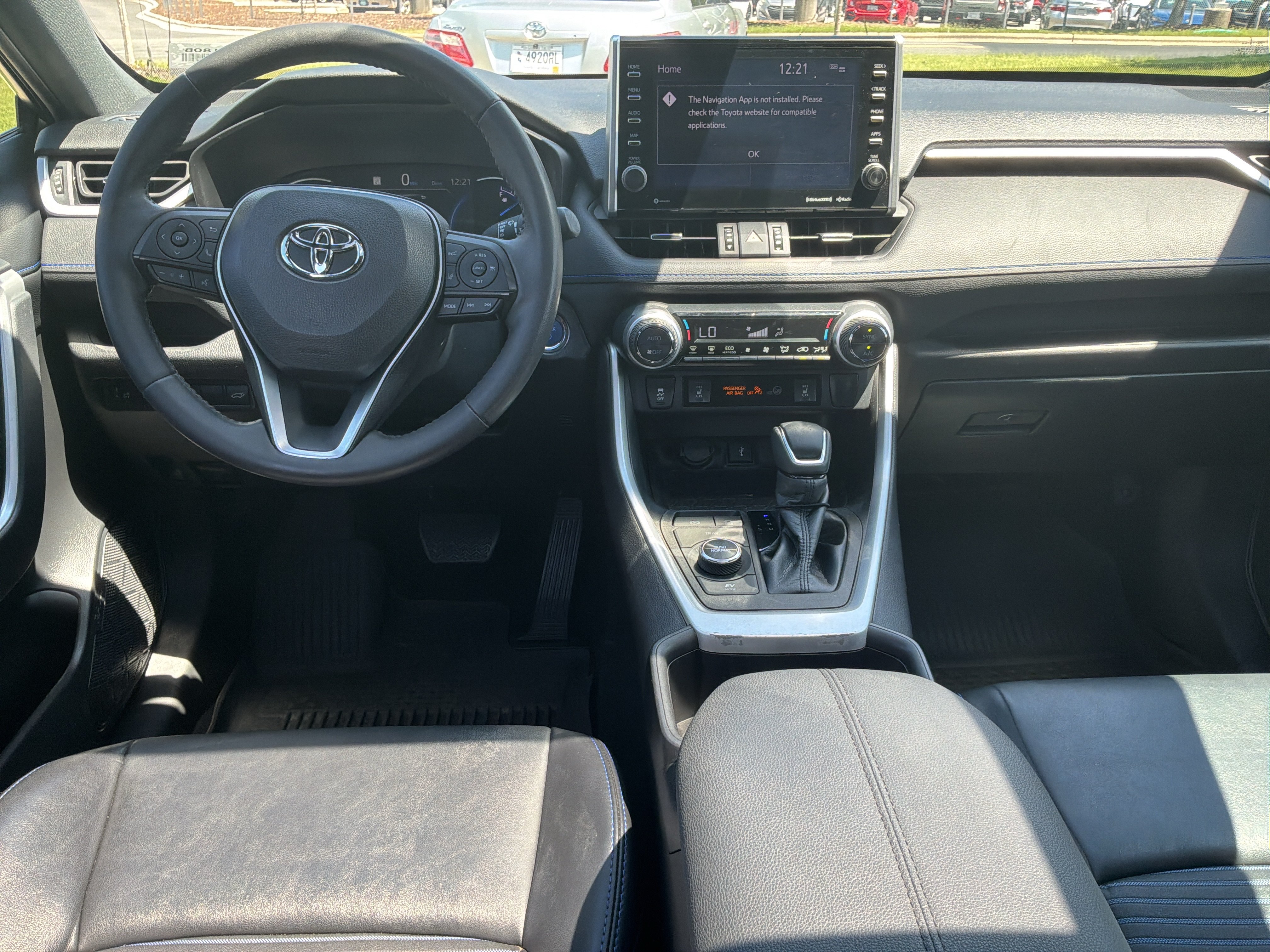 Used 2022 Toyota RAV4 XSE AWD/4WD image 29