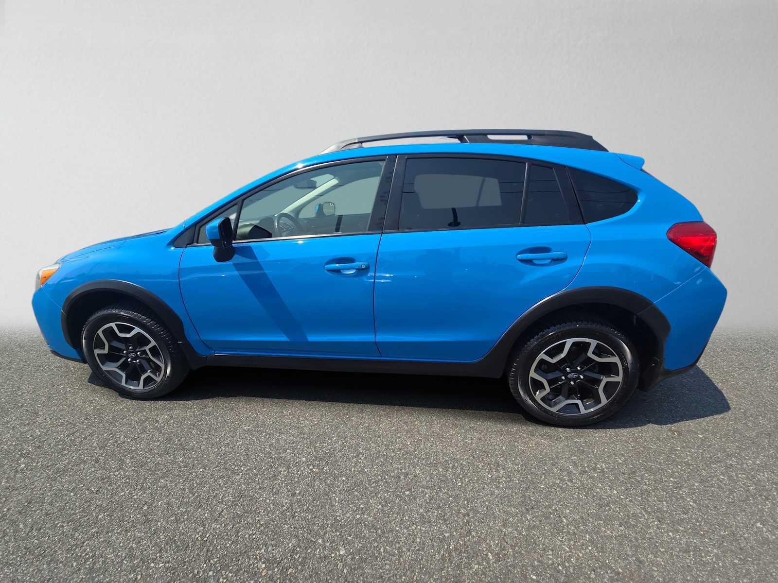 Used 2017 Subaru Crosstrek 2.0i Premium w/ Popular Package #2 AWD/4WD image 6