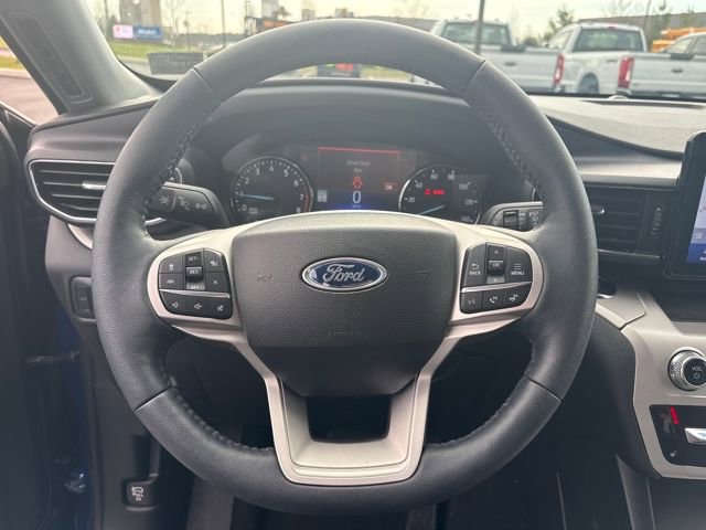 Used 2023 Ford Explorer XLT w/ Equipment Group 202A image 15