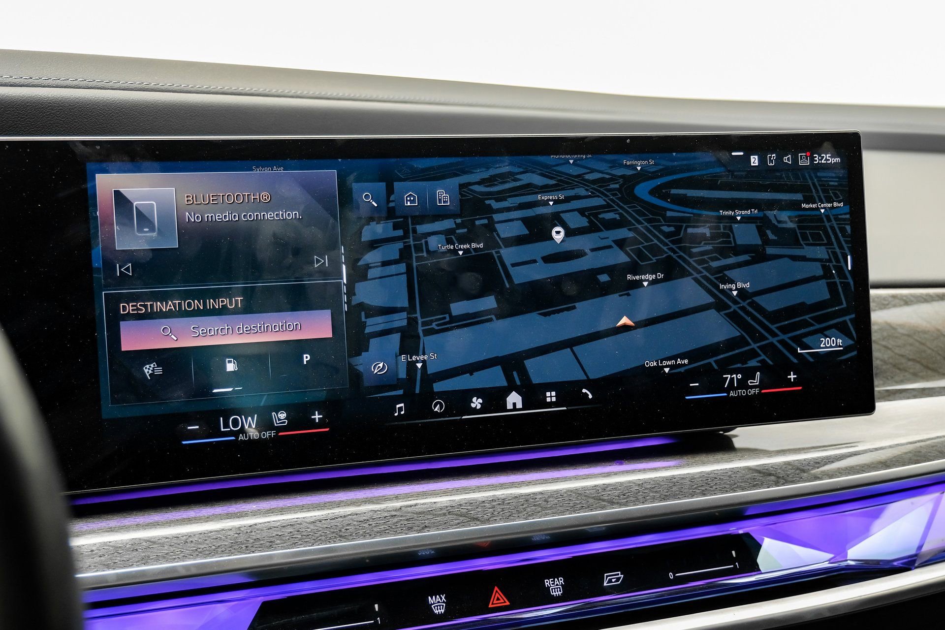 Used 2024 BMW 740i w/ Premium Package 2 image 29