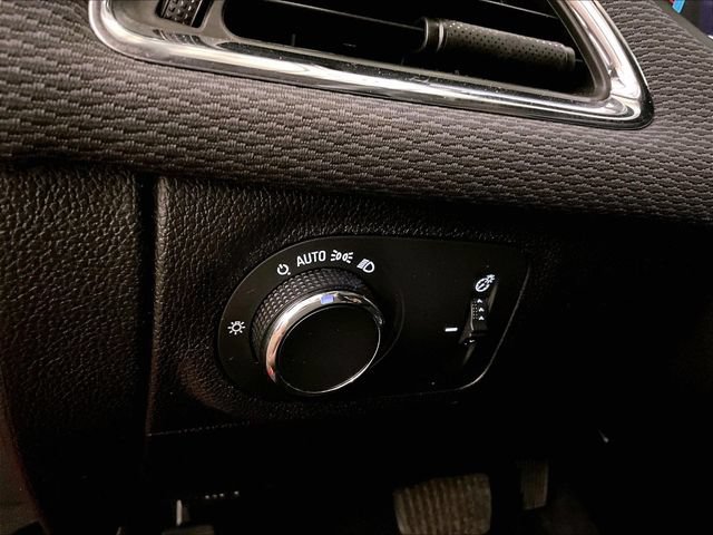 Used 2018 Chevrolet Cruze LS FWD image 31