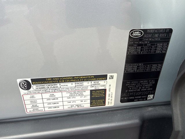 Used 2023 Land Rover Defender 130 SE AWD/4WD image 35