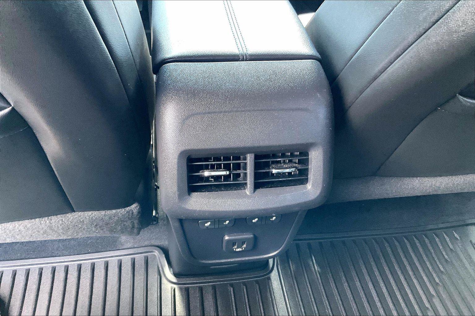 Used 2019 Chevrolet Equinox Premier AWD/4WD image 32
