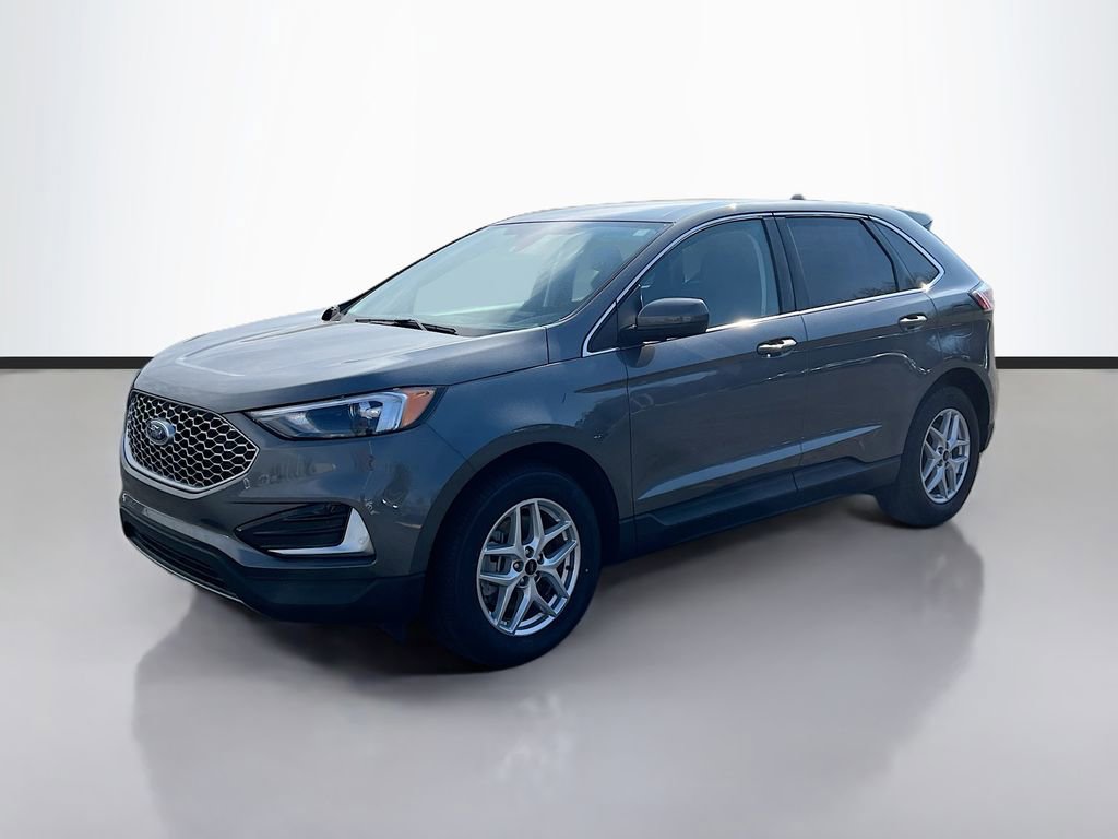 Used 2024 Ford Edge SEL image 3
