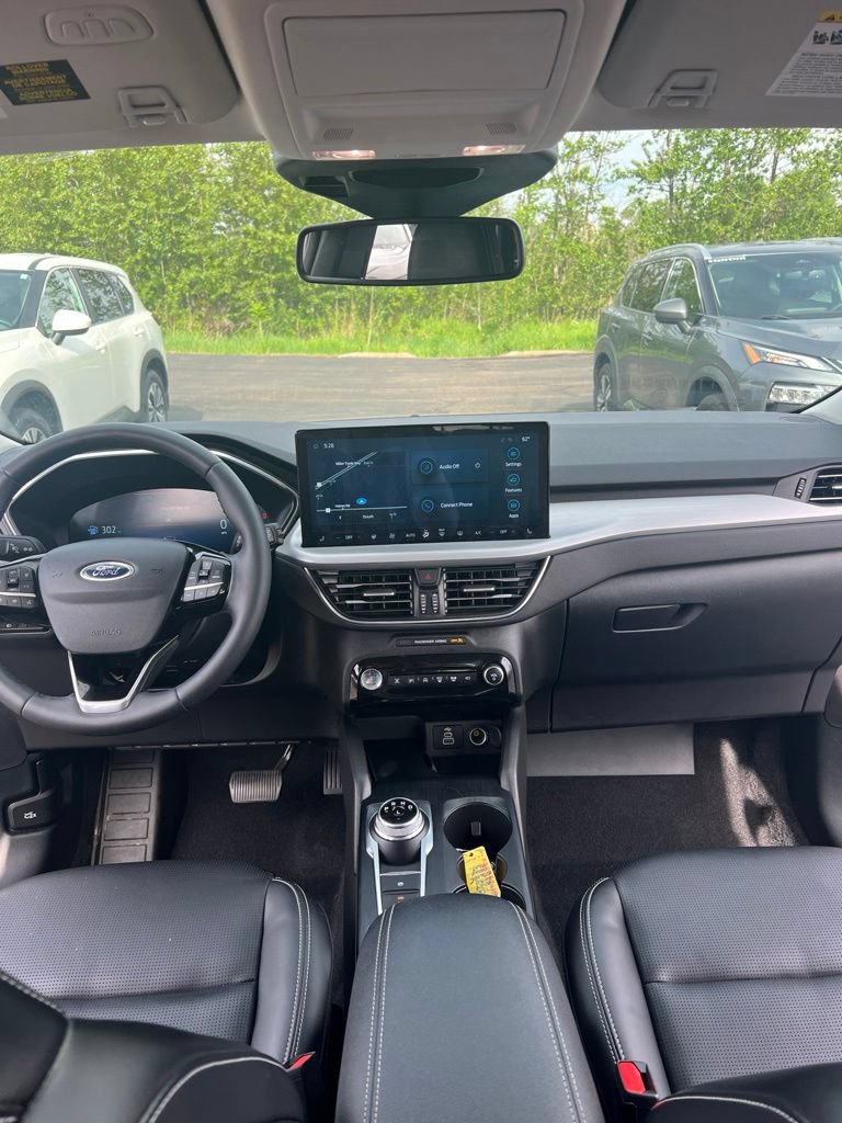 Used 2024 Ford Escape Platinum AWD/4WD image 14