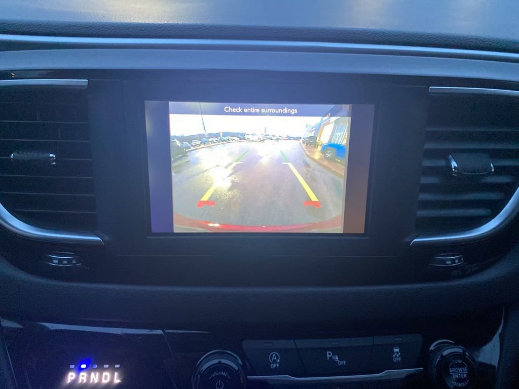 Certified 2020 Chrysler Pacifica Touring w/ S Appearance Package image 30