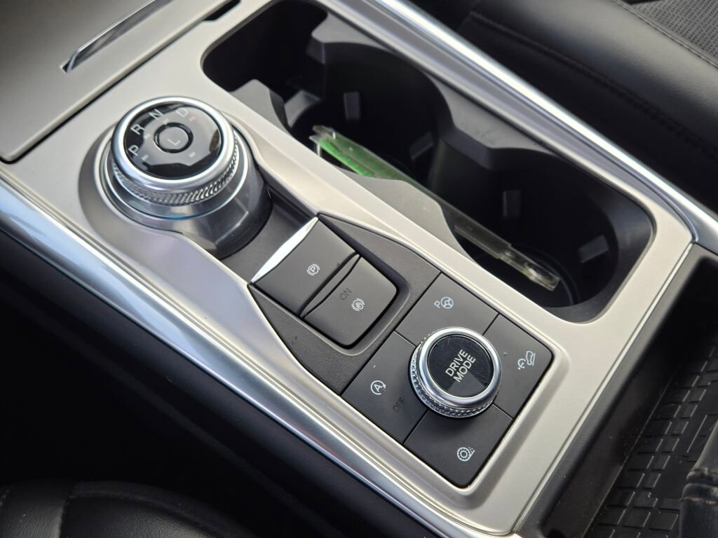 Used 2023 Ford Explorer Platinum w/ Technology Package image 37