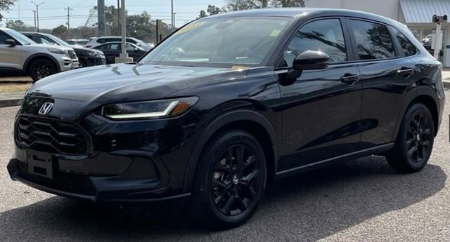 Used 2023 Honda HR-V Sport image 1