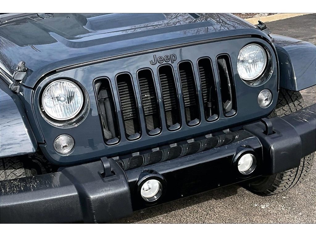 Used 2018 Jeep Wrangler Unlimited Sahara image 30