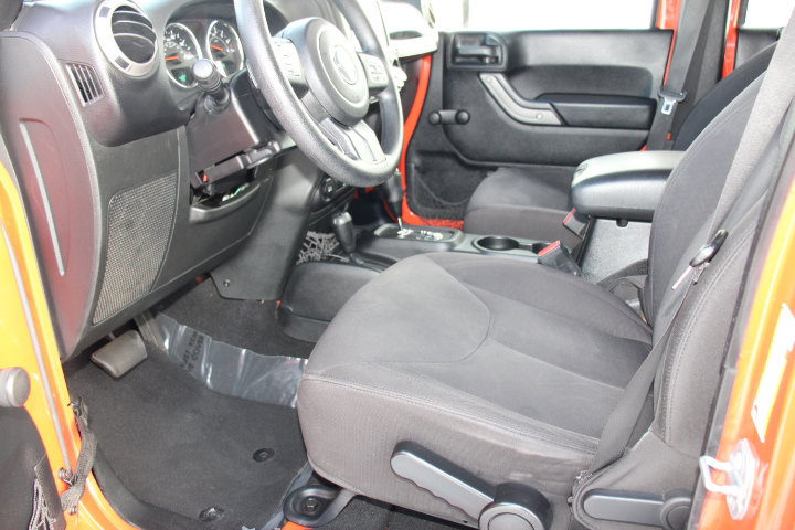 Used 2015 Jeep Wrangler Unlimited Sport image 12