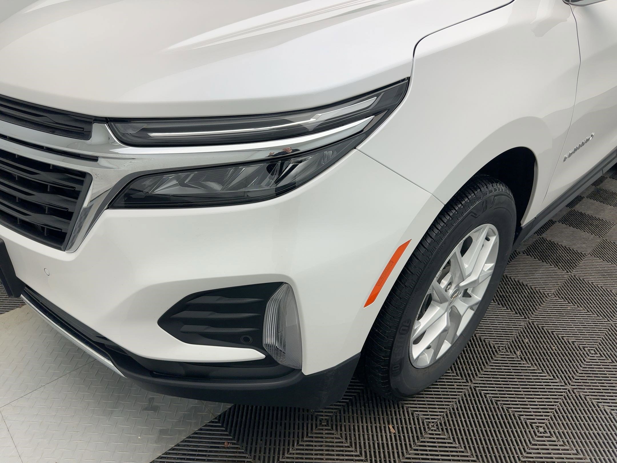 Certified 2024 Chevrolet Equinox LT image 11