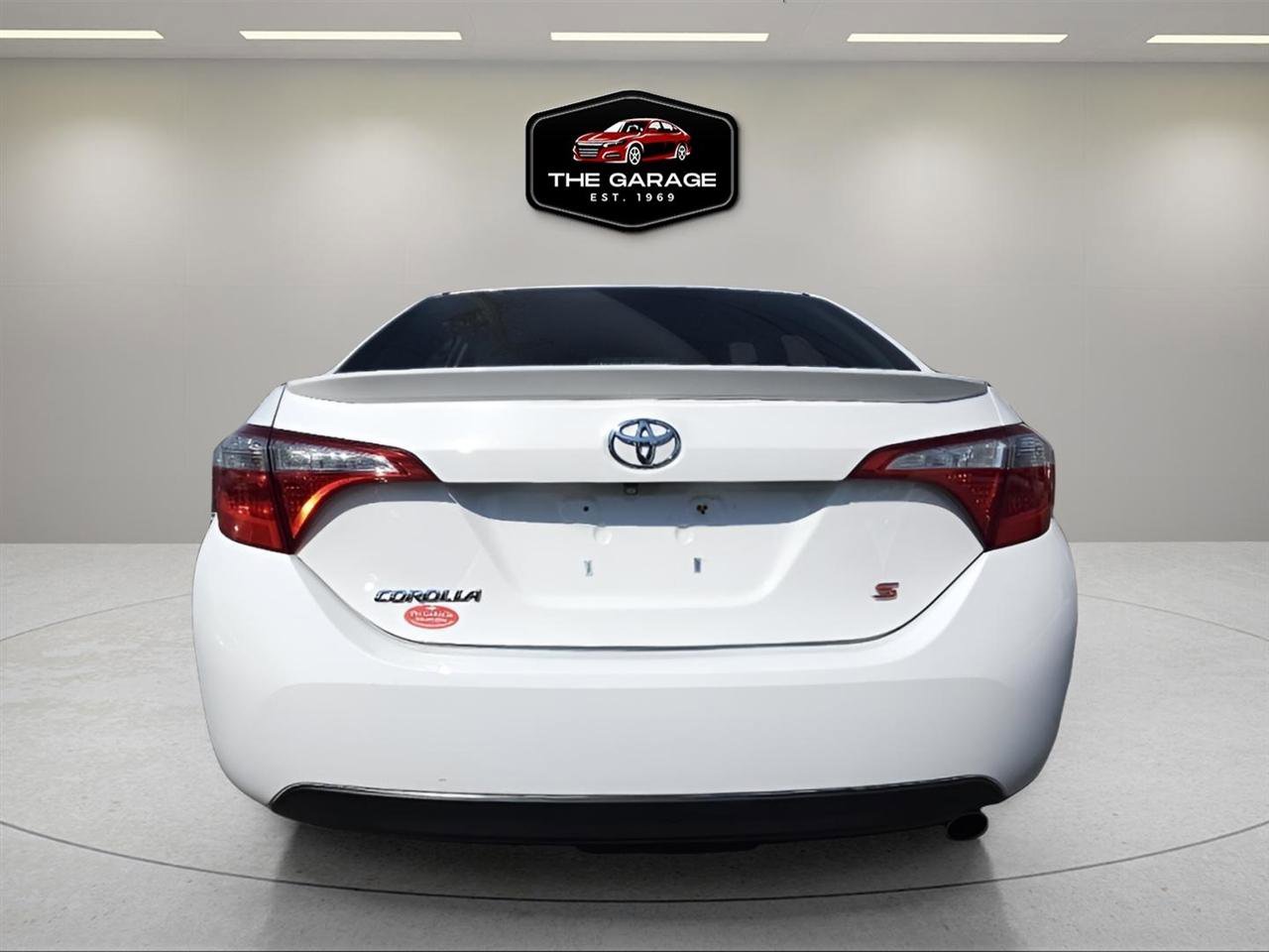Used 2015 Toyota Corolla S FWD image 5