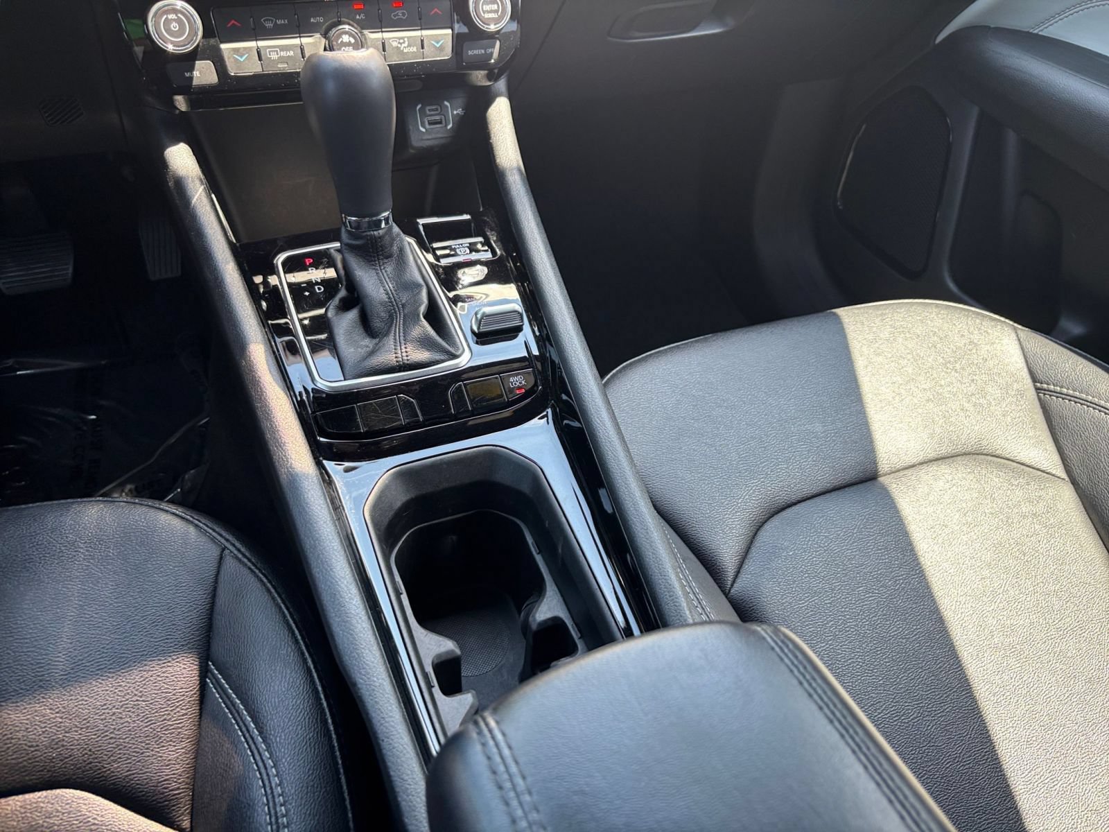 Used 2025 Jeep Compass Limited AWD/4WD image 43