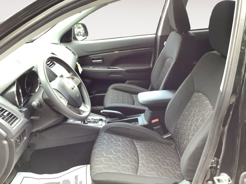 New 2026 Mitsubishi Outlander Sport ES image 9