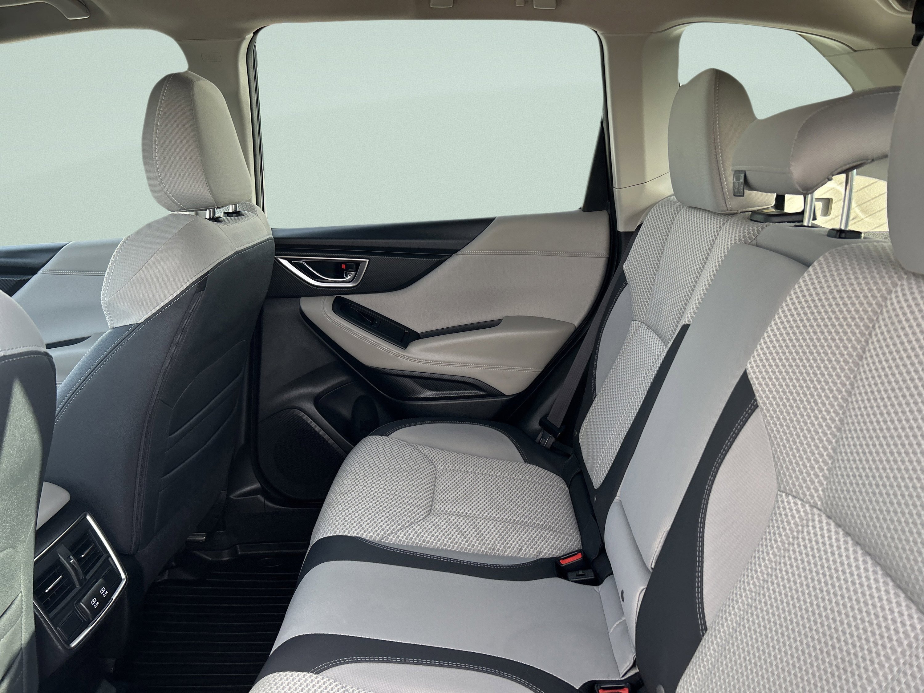 Used 2024 Subaru Forester Premium image 14