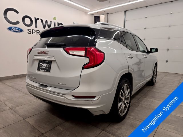 Used 2022 GMC Terrain Denali w/ Denali Premium Package AWD/4WD image 6
